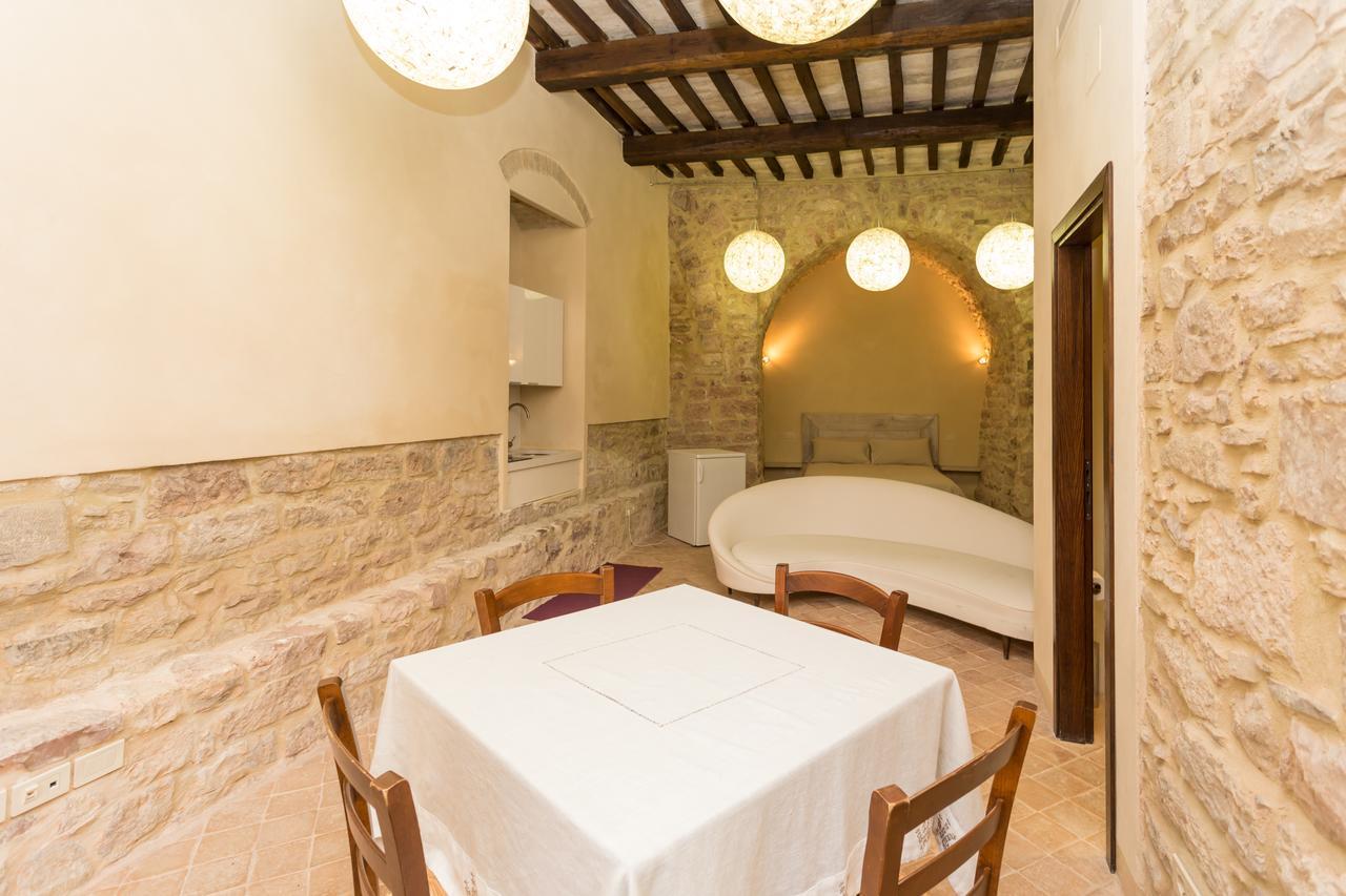 אסיסי Apartments By La Zuppa Inglese מראה חיצוני תמונה